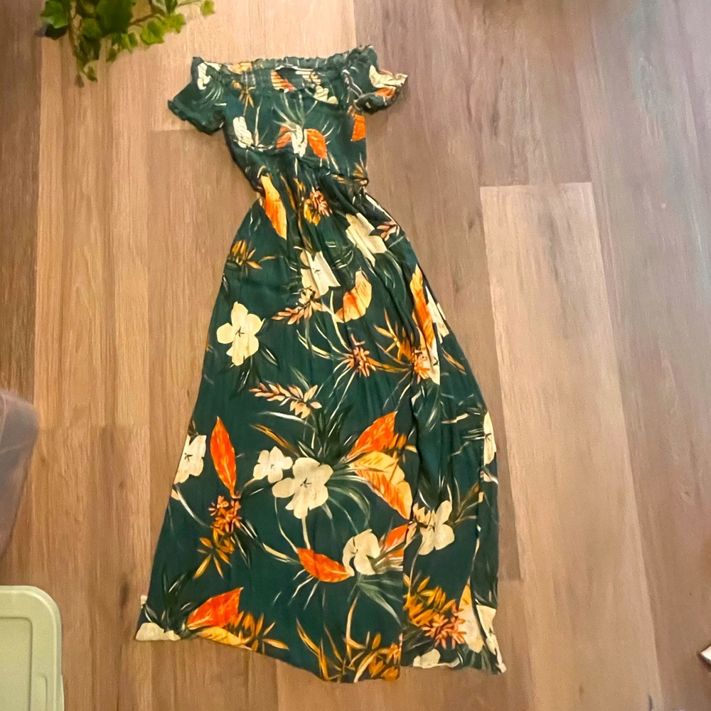 NWT off the shoulder maxi dress